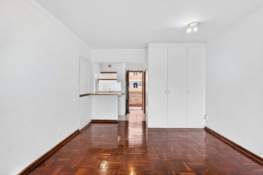 0 Bedroom Property for Sale in Sea Point Western Cape